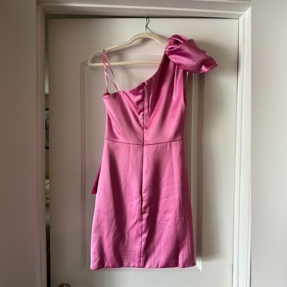 Mac Duggal ONE SHOULDER PUFF SLEEVE RUCHED Pink DRESS Size 6 - Picture 4 of 5